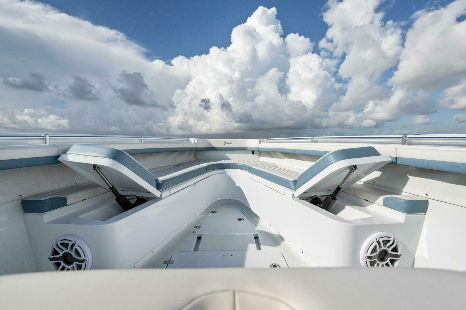 Slide: The Image of Yellowfin 42 2023 - 5284155