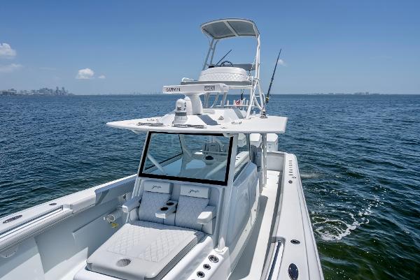 Slide: The Image of Yellowfin 42 2023 - 53