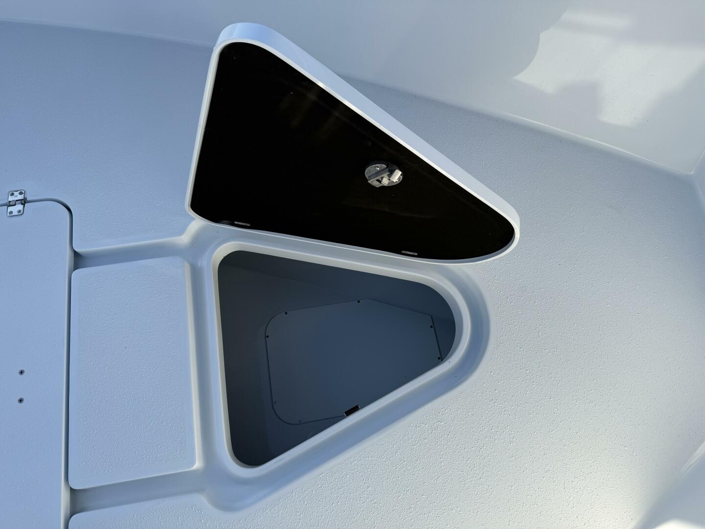 Slide: The Image of Yellowfin 42 CC 2025 - 5112952