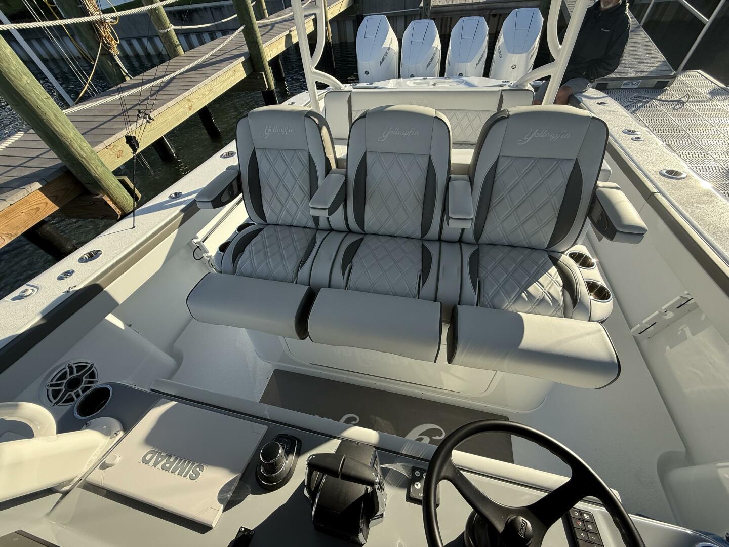 Slide: The Image of Yellowfin 42 CC 2025 - 5112961