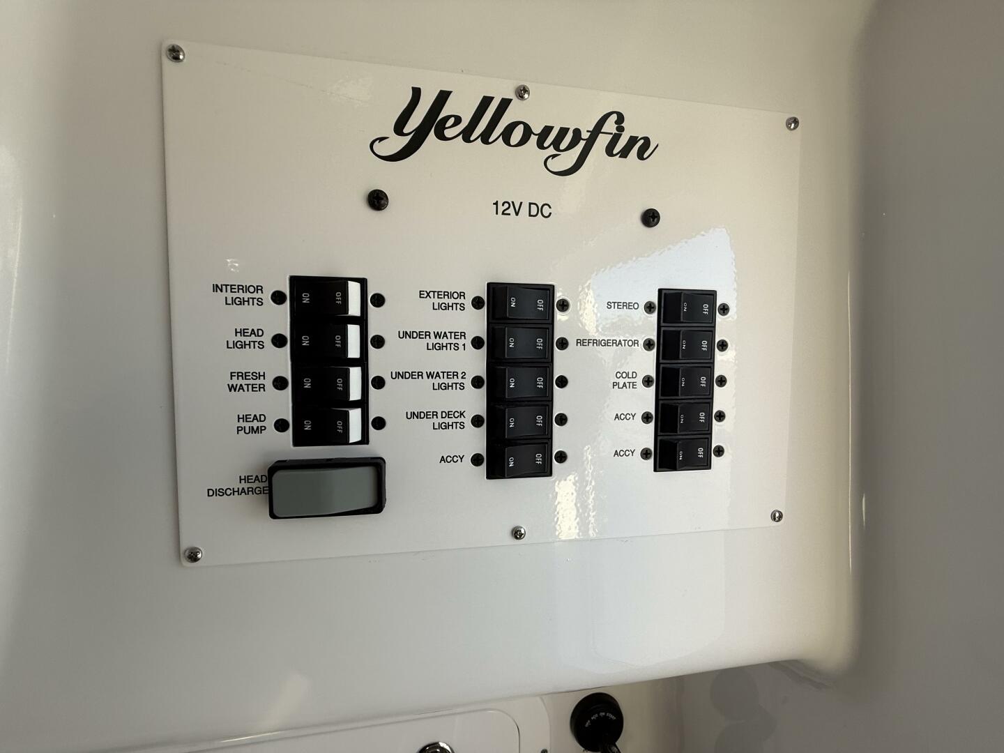 Slide: The Image of Yellowfin 42 CC 2025 - 5113087