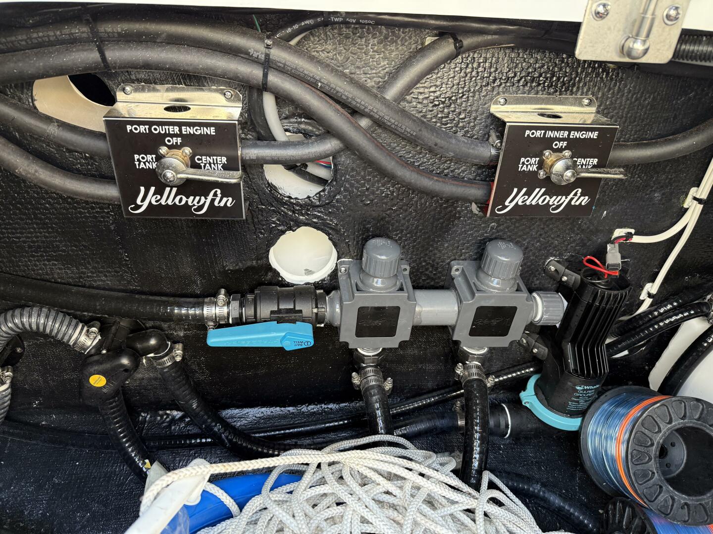 Slide: The Image of Yellowfin 42 CC 2025 - 5113136