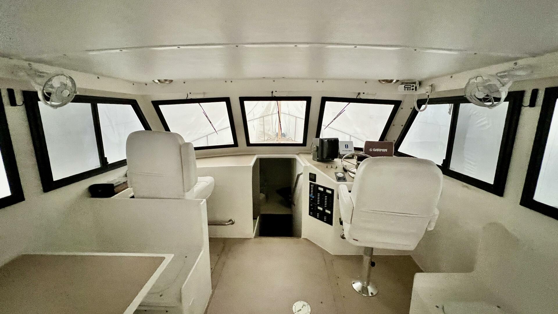 Slide: The Image of Young Brothers Custom 35 2003 - 4877468
