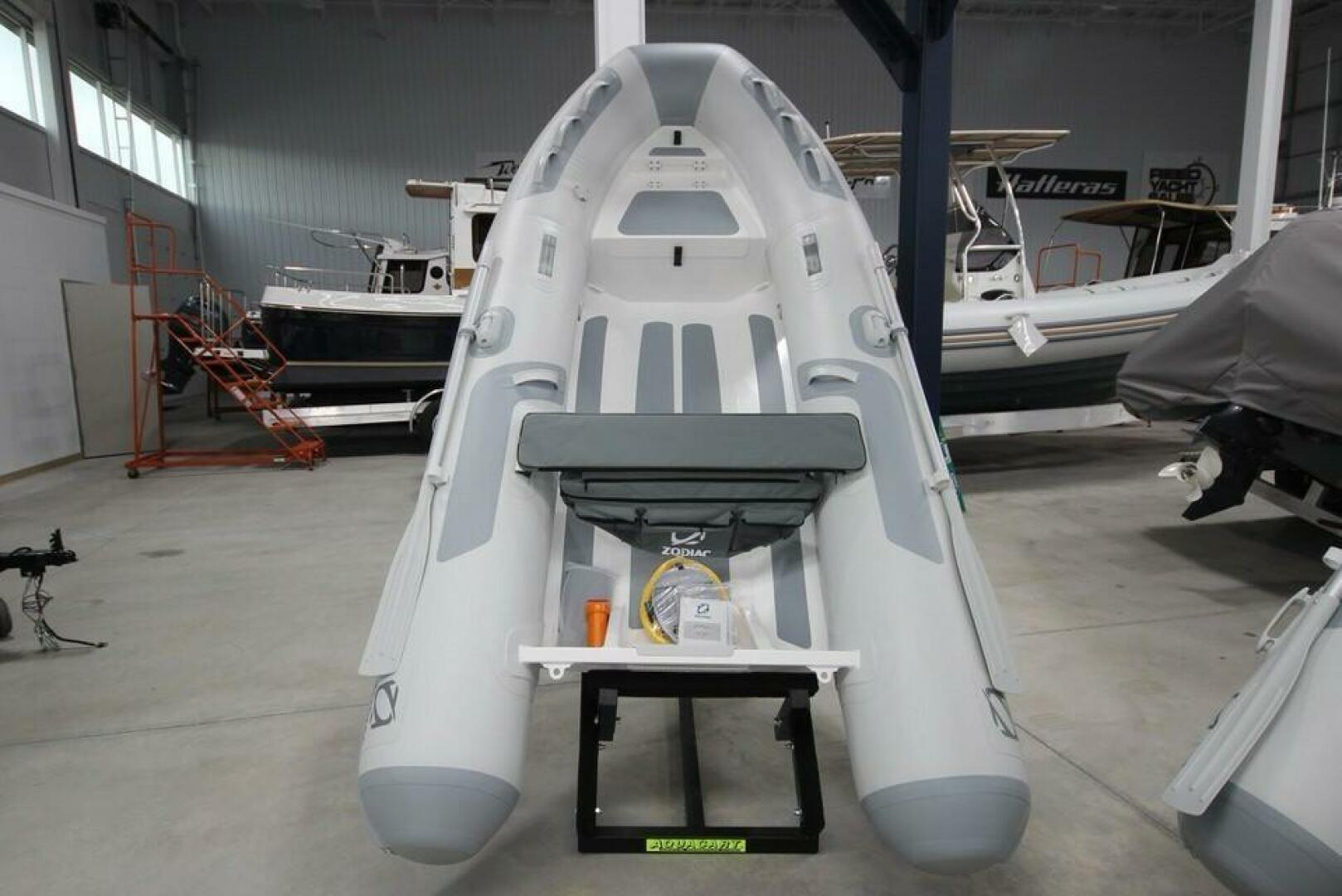 Slide: The Image of Zodiac Cadet 330 DL RIB ALU PVC 2023 - 5154125