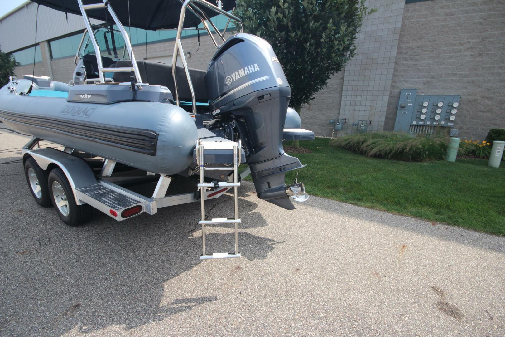 Slide: The Image of Zodiac Medline 6.8 NEO 2023 - 5173824