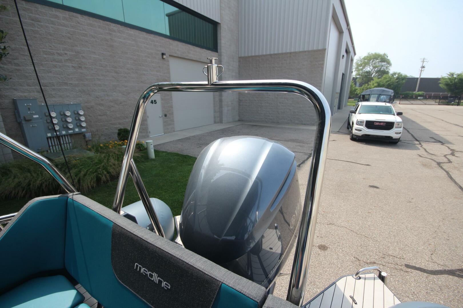 Slide: The Image of Zodiac Medline 6.8 NEO 2023 - 5173826