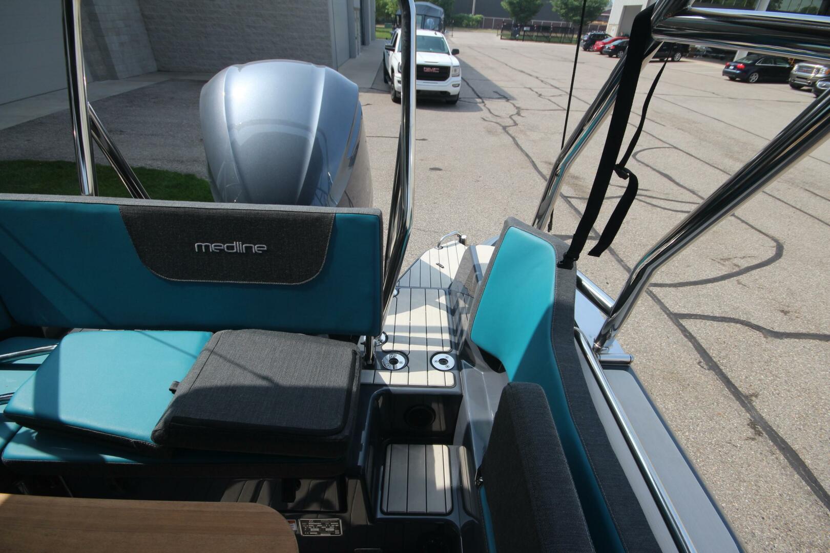 Slide: The Image of Zodiac Medline 6.8 NEO 2023 - 5173830