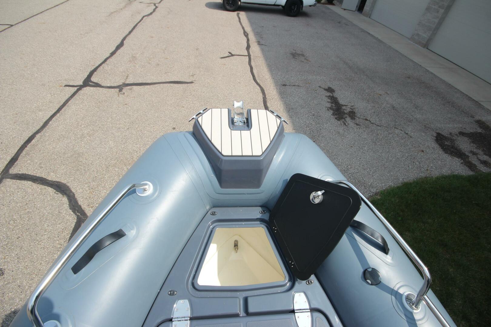 Slide: The Image of Zodiac Medline 6.8 NEO 2023 - 5173854