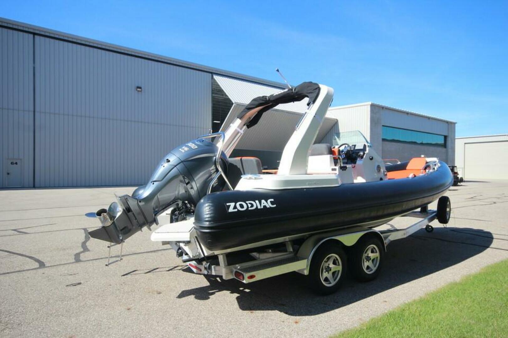 Slide: The Image of Zodiac Medline 7.5 NEO 2022 - 5186737