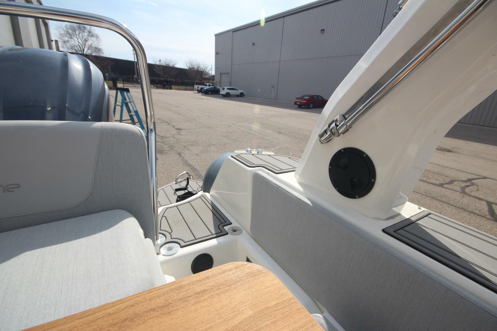 Slide: The Image of Zodiac Medline 7.5 NEO & custom Trailer 2022 - 5185980