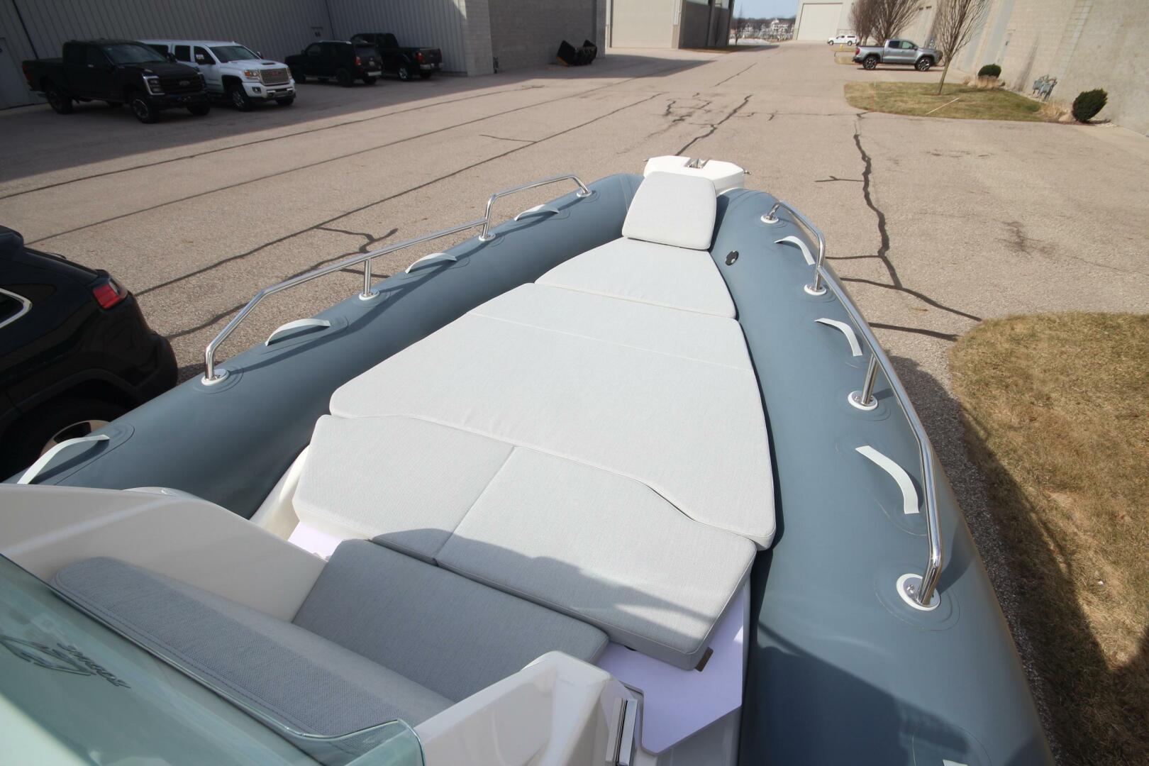 Slide: The Image of Zodiac Medline 7.5 NEO & custom Trailer 2022 - 5185987