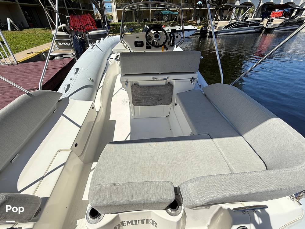 Slide: The Image of Cockpit Seating W/removable Cushions - 15261840