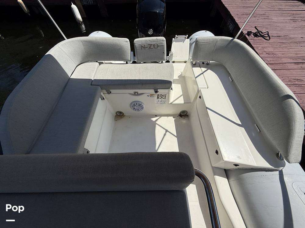 Slide: The Image of Cockpit Seating - 15261841