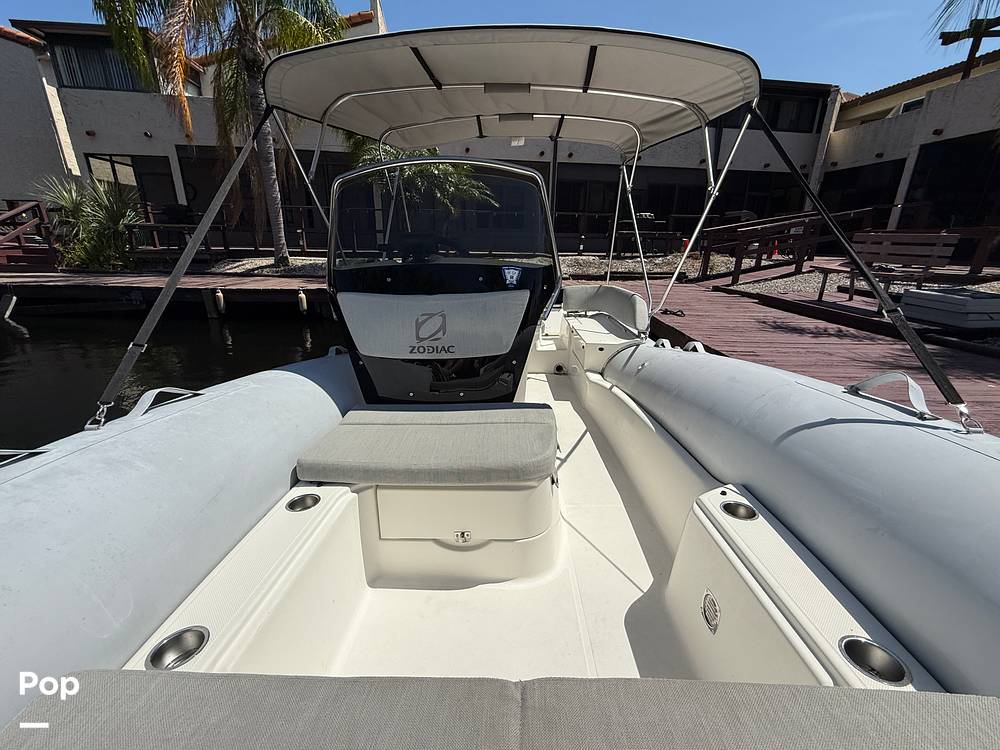 Slide: The Image of Console Seating - 15261846