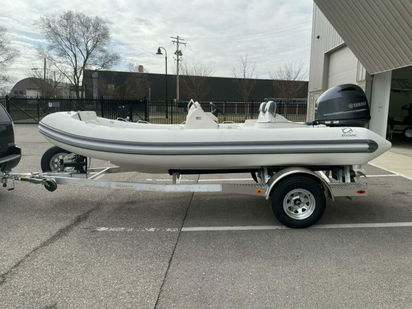 Slide: The Image of Zodiac Yachtline 490 Deluxe NEO 2023 - 5168369