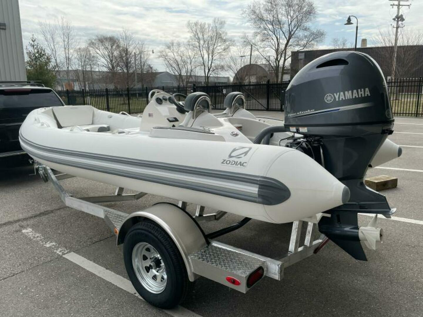 Slide: The Image of Zodiac Yachtline 490 Deluxe NEO 2023 - 5168370