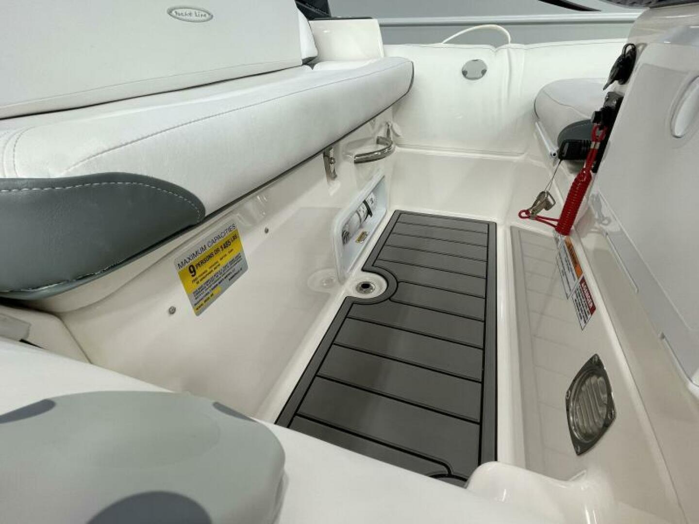 Slide: The Image of Zodiac Yachtline 490 Deluxe NEO 2023 - 5168375