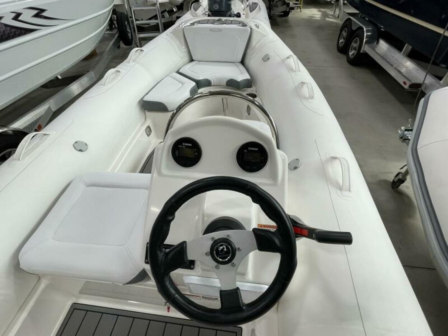 Slide: The Image of Zodiac Yachtline 490 Deluxe NEO 2023 - 5168376